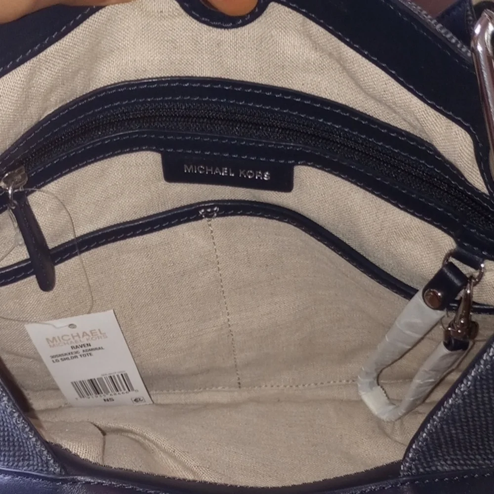 NWT Michael Kors Black Structured Shoulder Bag with Silver Hardware - Picture 2 of 7